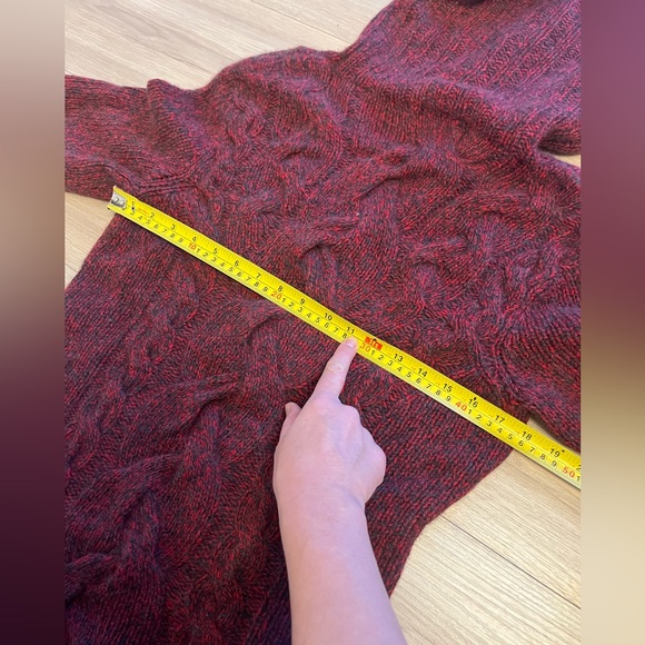 BLUE Saks Fifth Avenue cashmere sweater - Picture 8 of 9